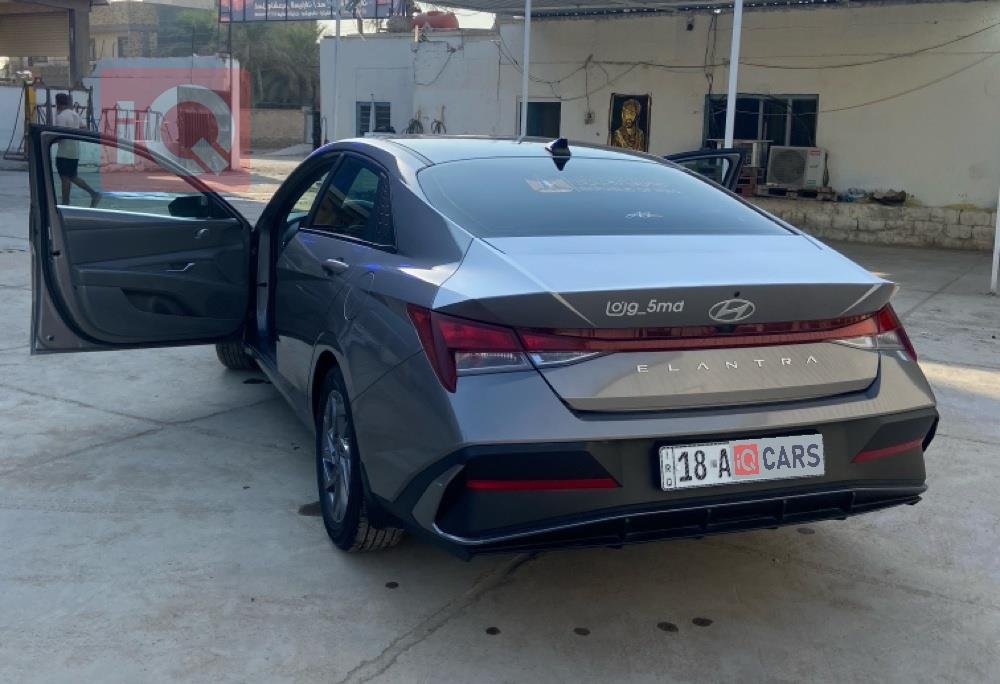 هیوندای ئەلەنترا